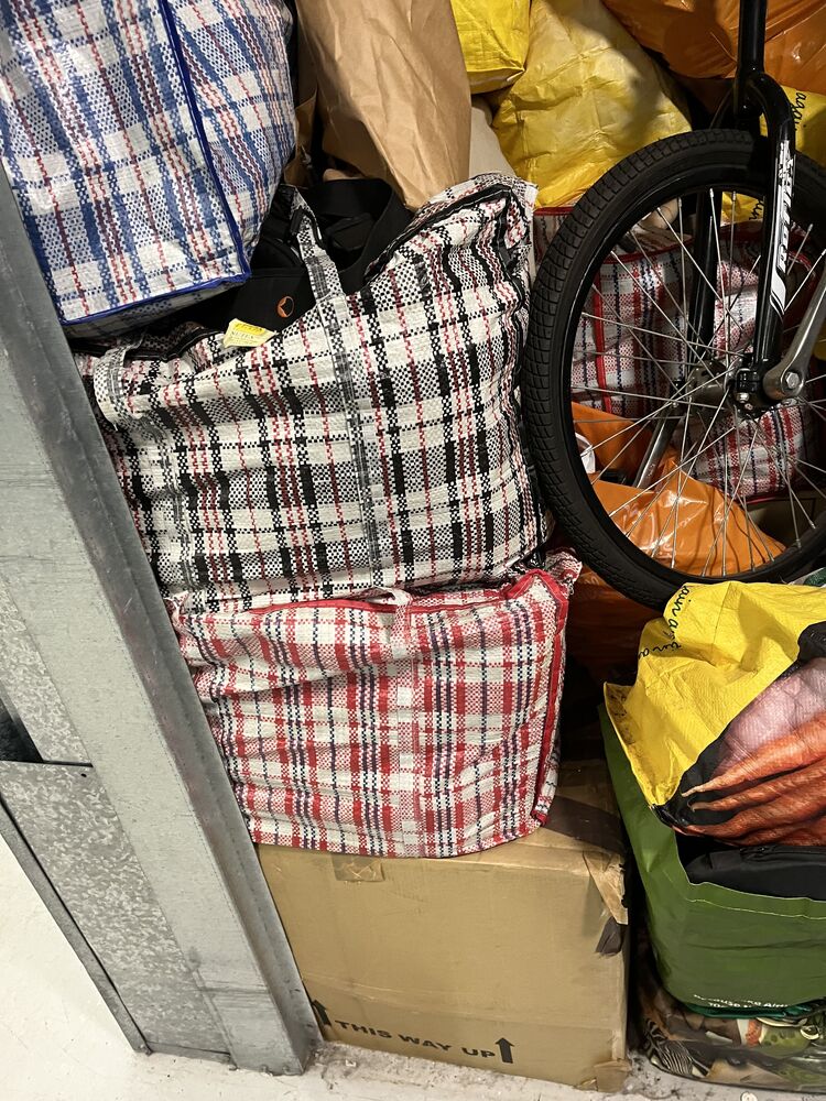 iBidOnStorage.co.uk StorageMart Auction 16911483965057