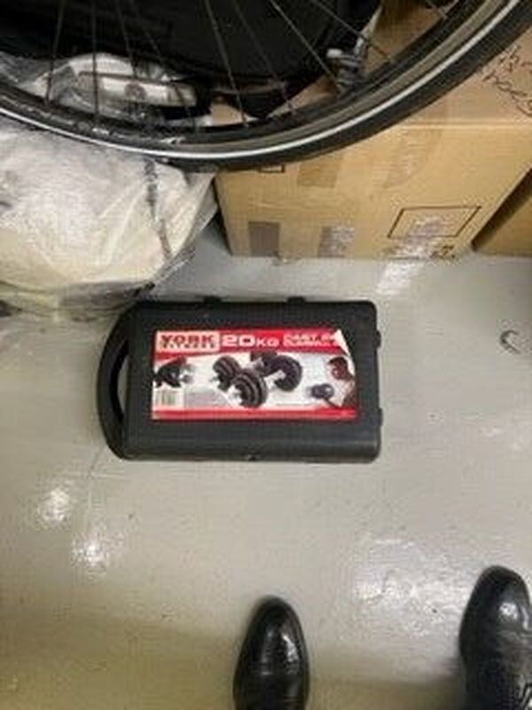 iBidOnStorage.co.uk Storage King Auction 16914946524906