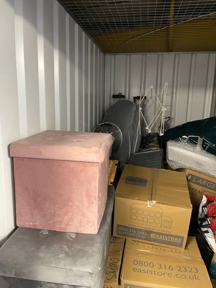 iBidOnStorage.co.uk StorageMart Auction 16923647216329