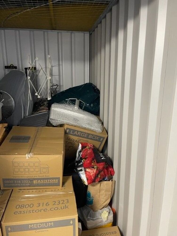 iBidOnStorage.co.uk StorageMart Auction 16923647216329