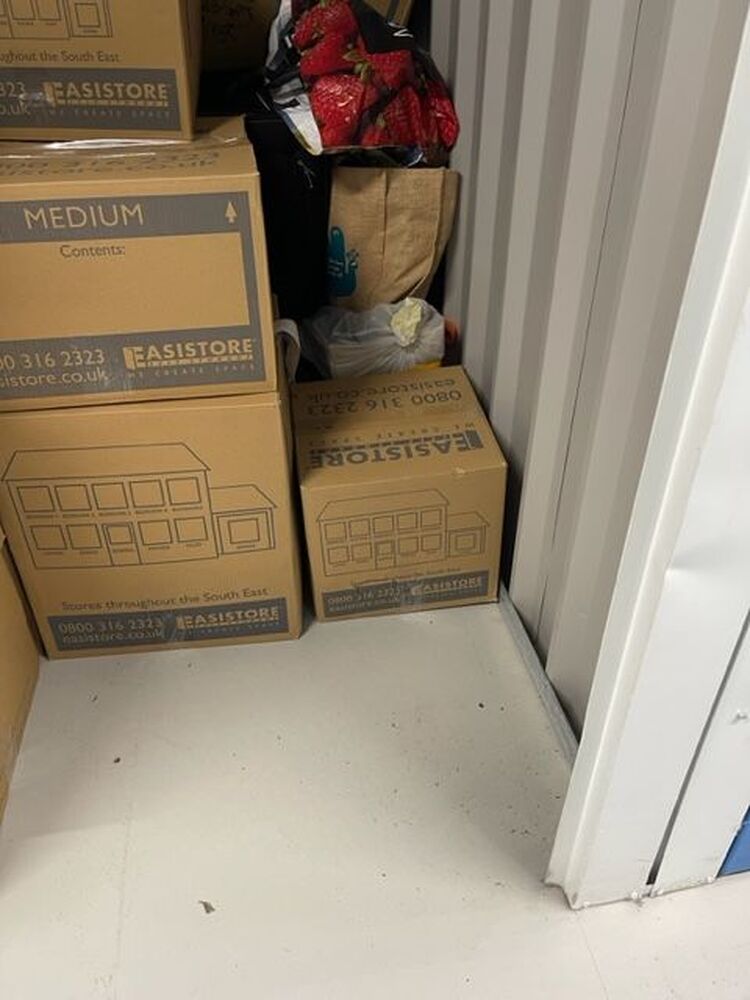 iBidOnStorage.co.uk StorageMart Auction 16923647216329