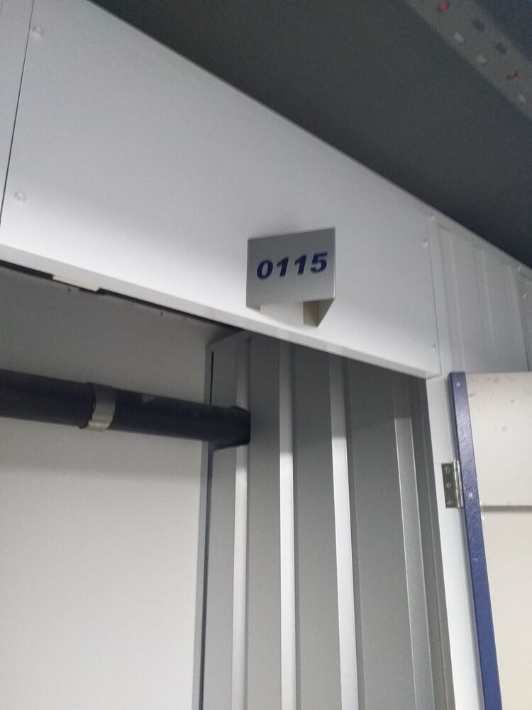 iBidOnStorage.co.uk Vanguard Storage Services Auction 16923690646467