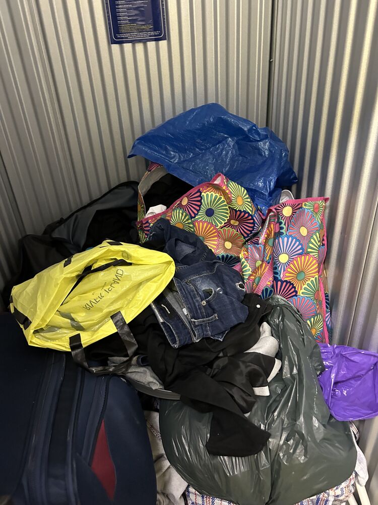 iBidOnStorage.co.uk Access Self Storage Auction 16927099589170