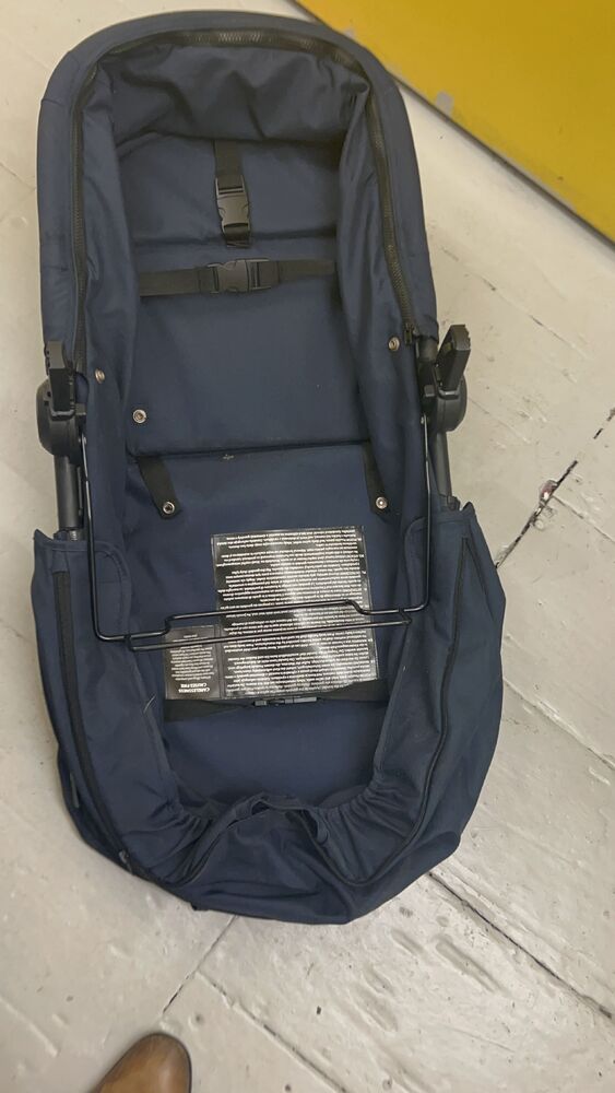 iBidOnStorage.co.uk Access Self Storage Auction 16928771563629