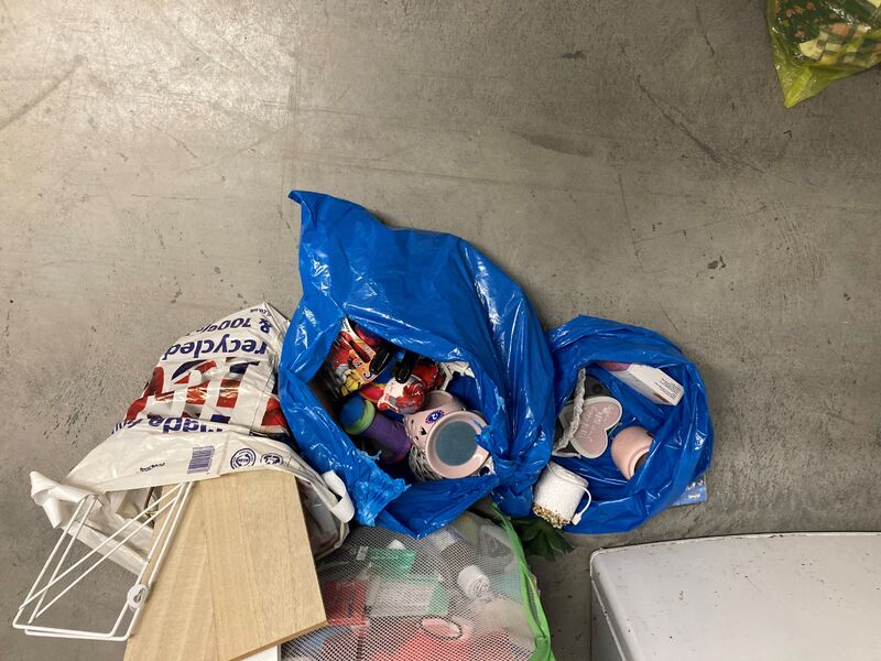 iBidOnStorage.co.uk LoknStore Auction 16933225246247