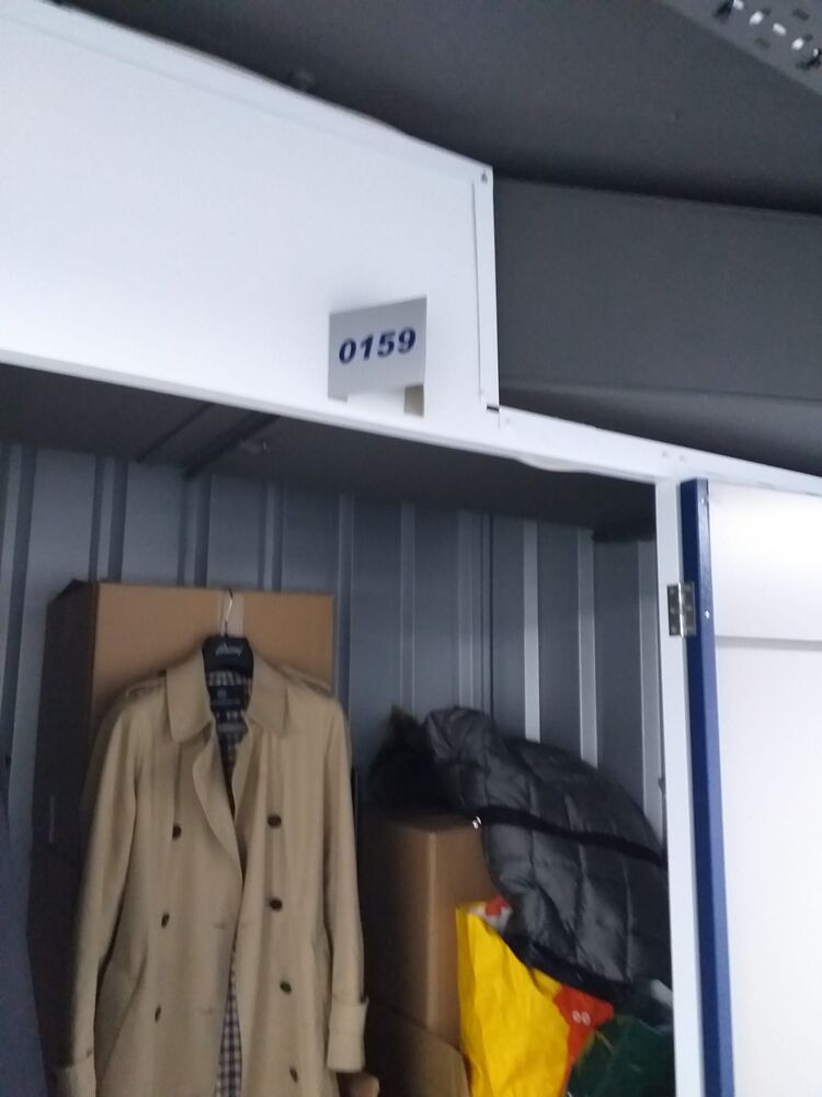 iBidOnStorage.co.uk Vanguard Storage Services Auction 16939926639278