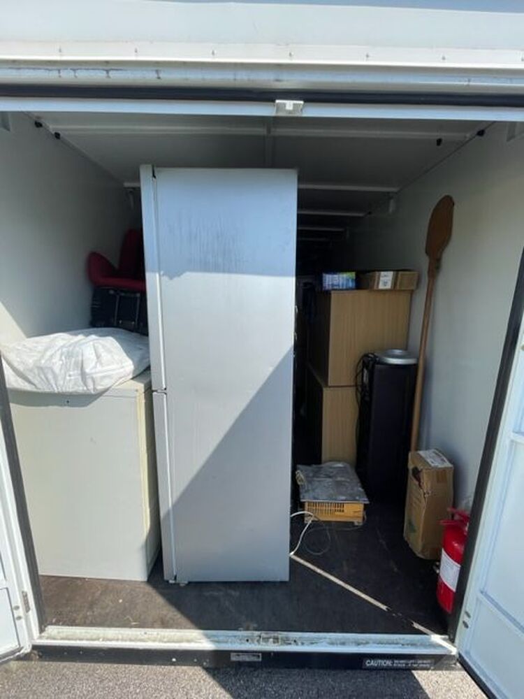 iBidOnStorage.co.uk StorageMart Auction 16940937111372