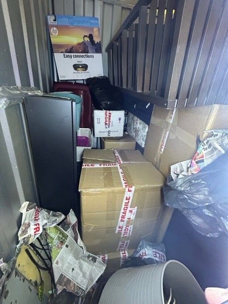 iBidOnStorage.co.uk Access Self Storage Auction 16946481813065