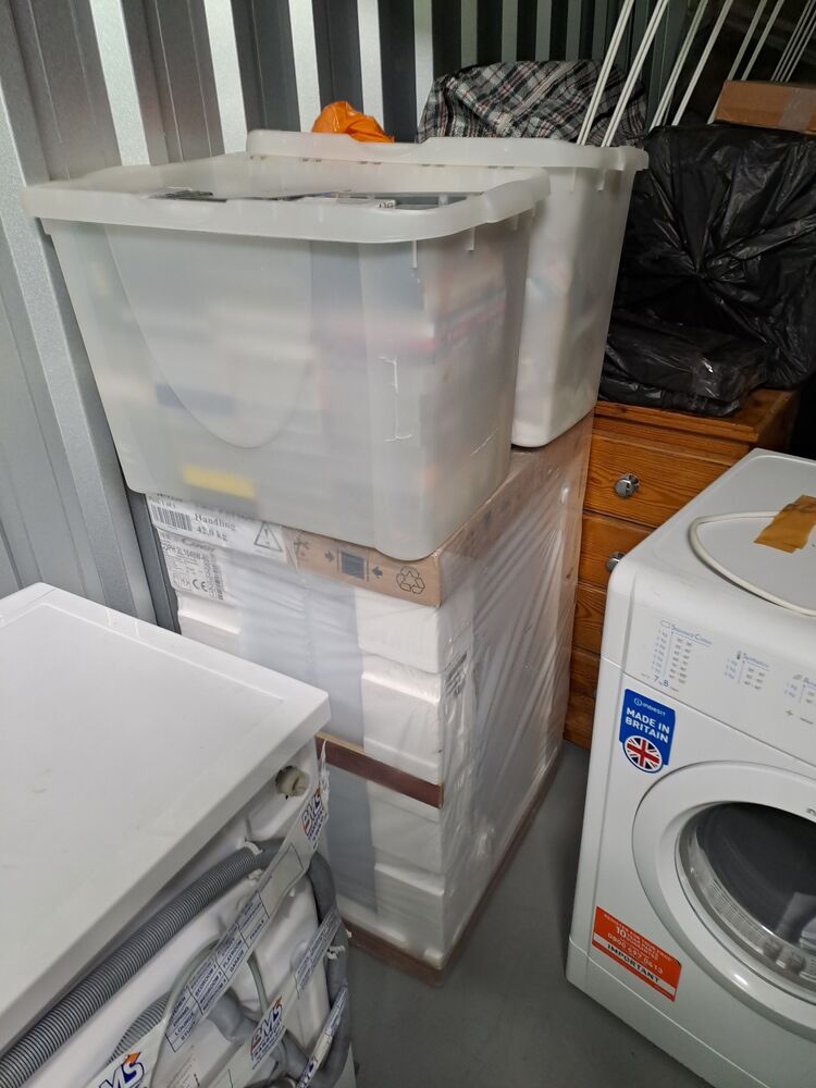 iBidOnStorage.co.uk Flexiss Group Auction 16947758025646