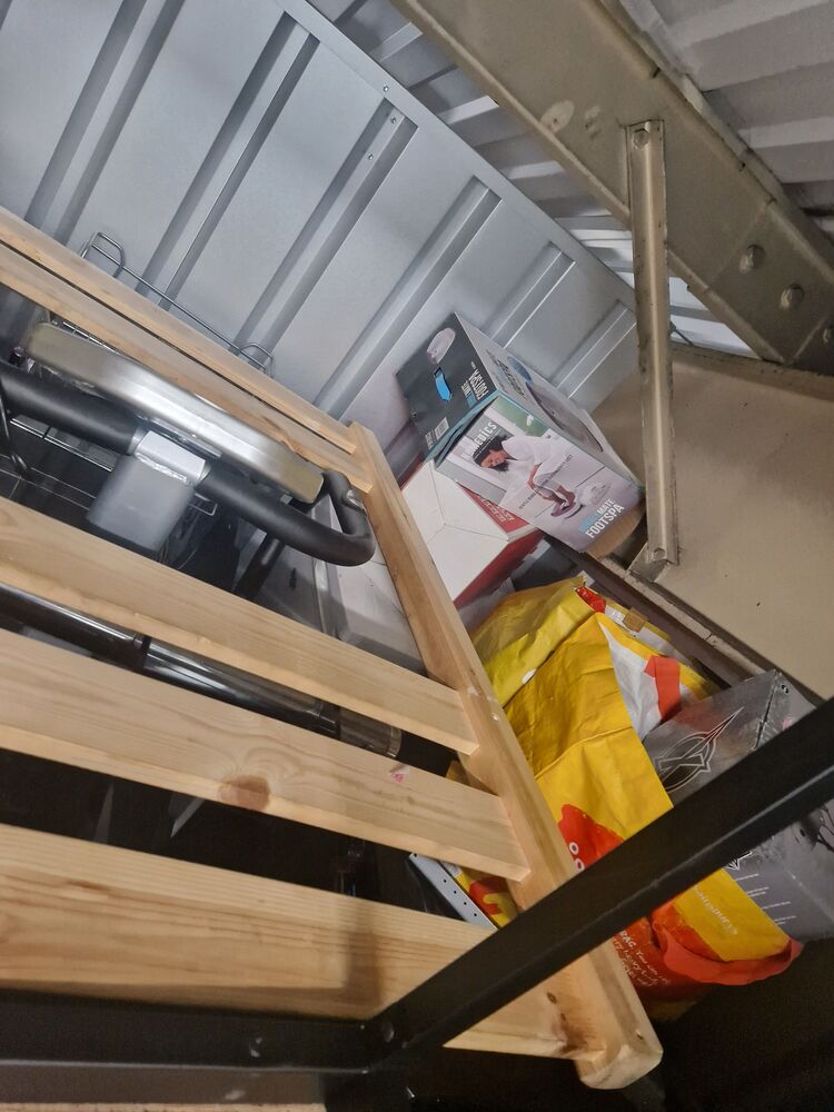 iBidOnStorage.co.uk Storage King Auction 16950355856385