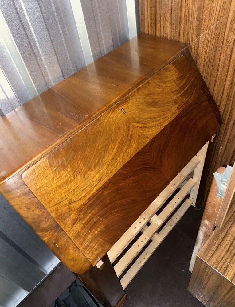 iBidOnStorage.co.uk Storage Vault Auction 16957247439515