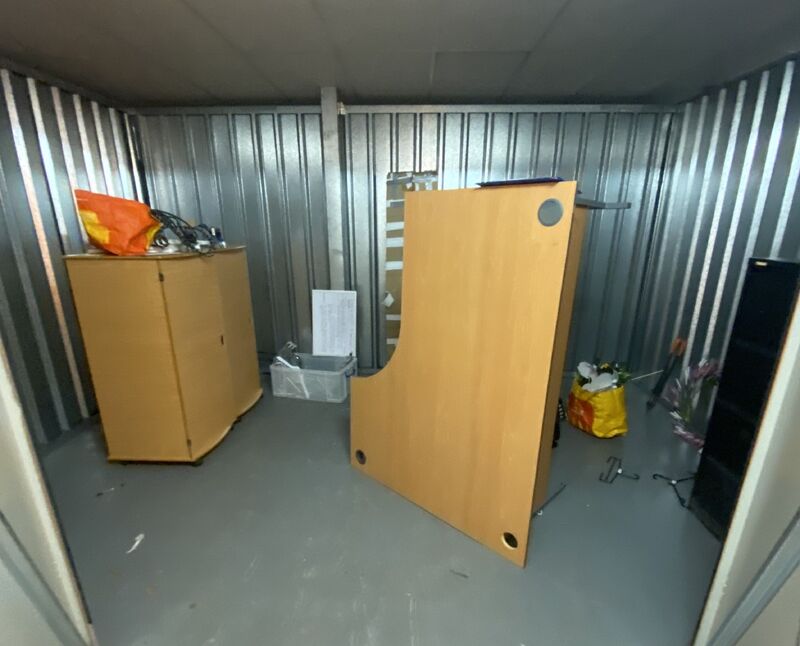 iBidOnStorage.co.uk LoknStore Auction 16957258113232