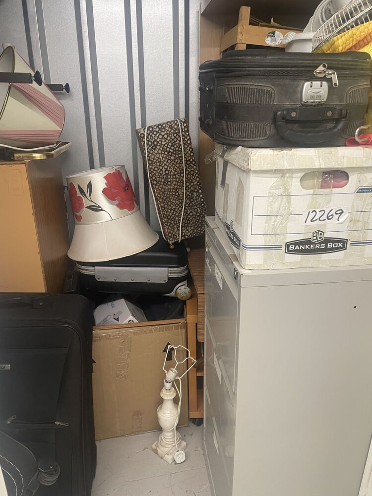 iBidOnStorage.co.uk StorageMart Auction 16976197055717