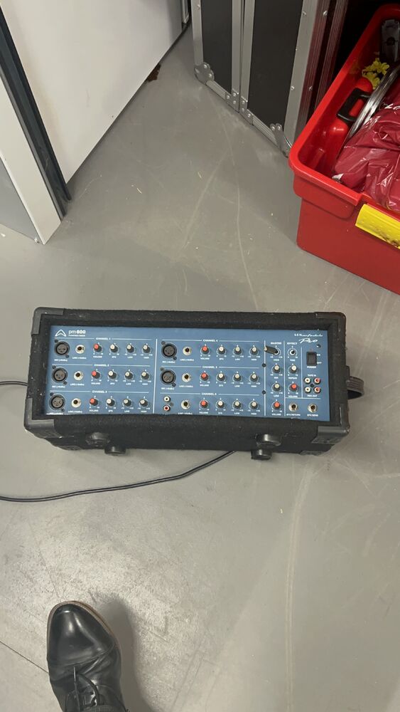 iBidOnStorage.co.uk Access Self Storage Auction 16981408894190