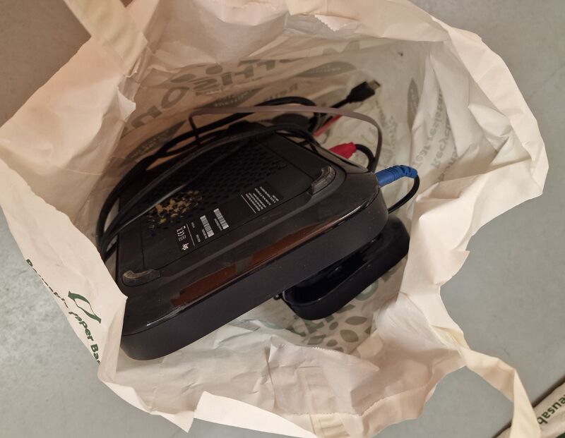 iBidOnStorage.co.uk LoknStore Auction 16982382659005