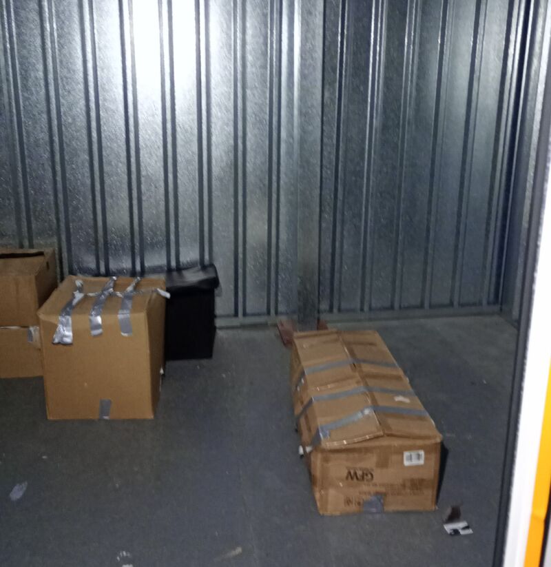 iBidOnStorage.co.uk LoknStore Auction 16986842935875