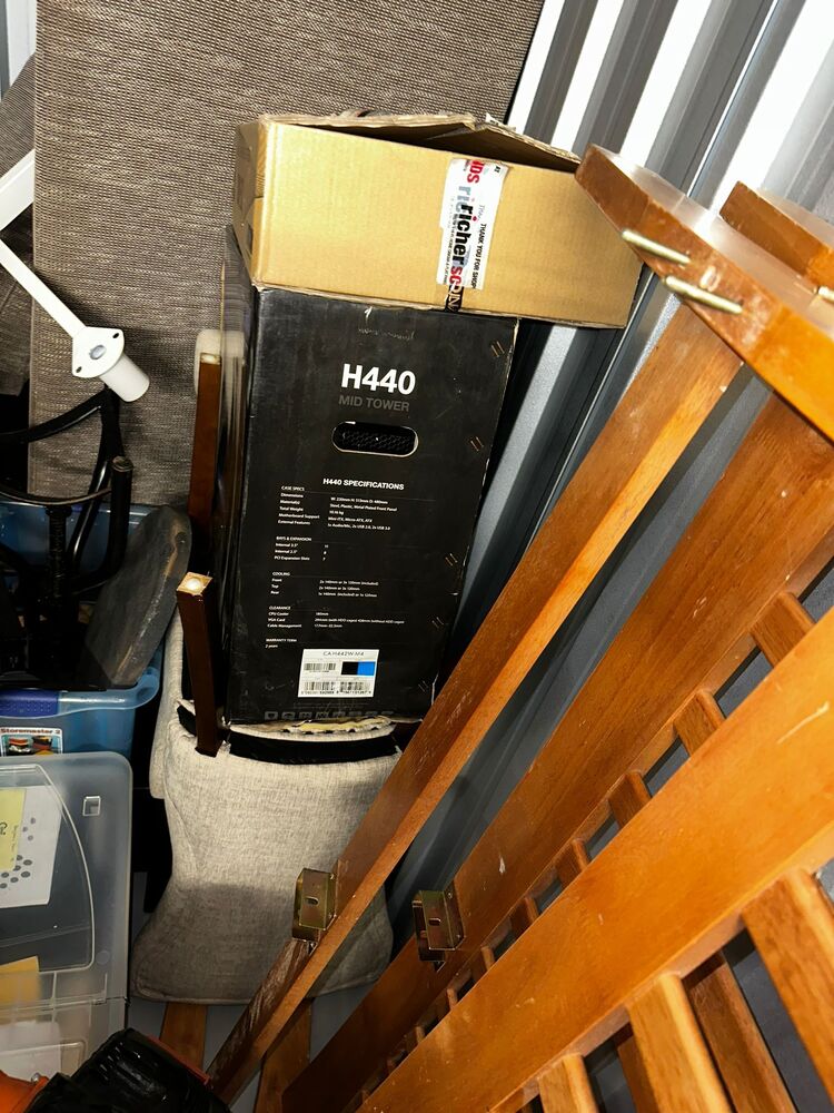 iBidOnStorage.co.uk Store First Auction 16992691717959