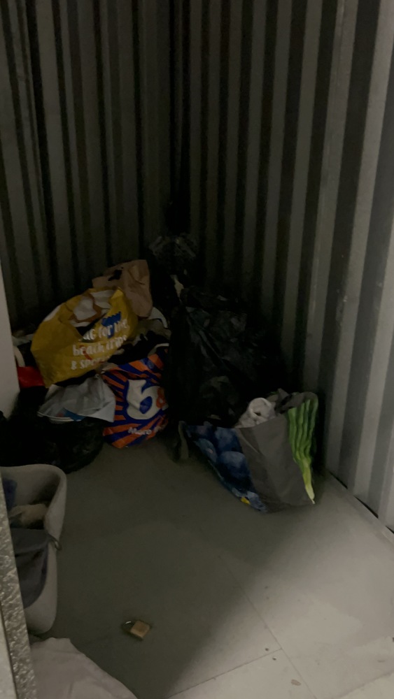 iBidOnStorage.co.uk Access Self Storage Auction 17016982462519