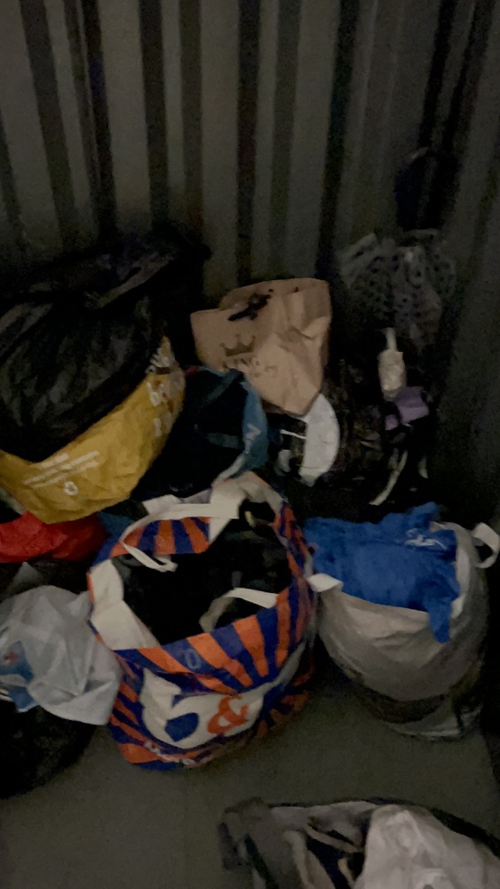 iBidOnStorage.co.uk Access Self Storage Auction 17016982462519