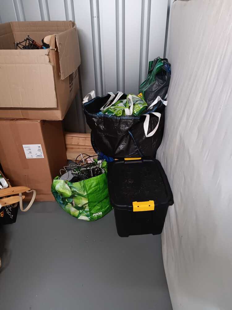 iBidOnStorage.co.uk UK Storage Company Ltd Auction 17017029578963