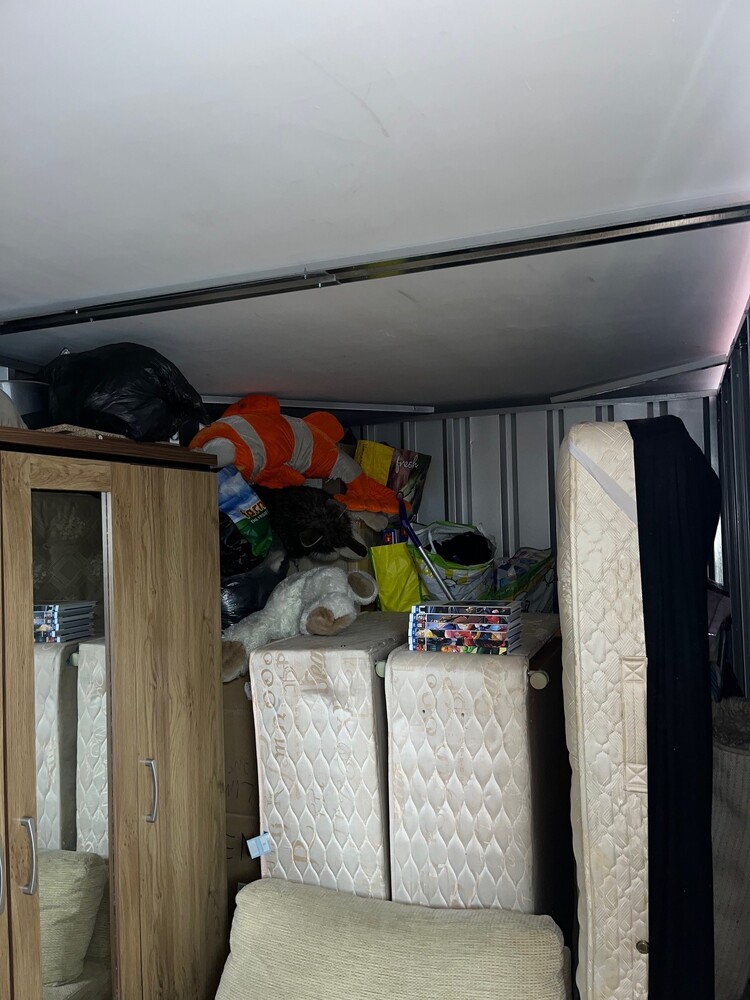 iBidOnStorage.co.uk Self Storage TamesideLtd Auction 17018646206470