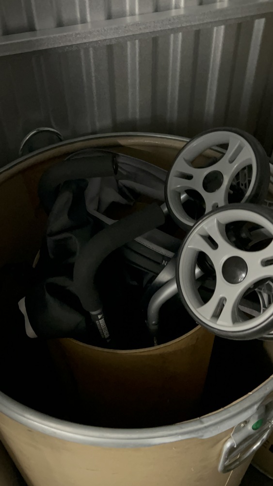 iBidOnStorage.co.uk Access Self Storage Auction 17019524502758