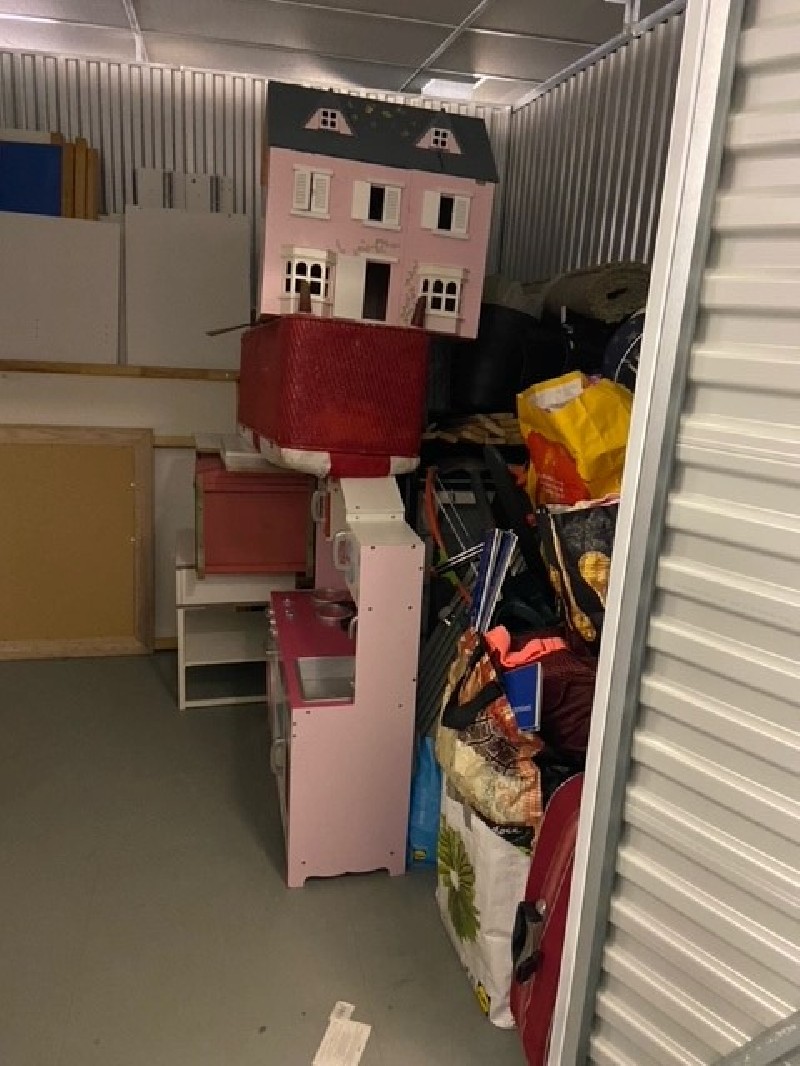 iBidOnStorage.co.uk Access Self Storage Auction 16075297643638