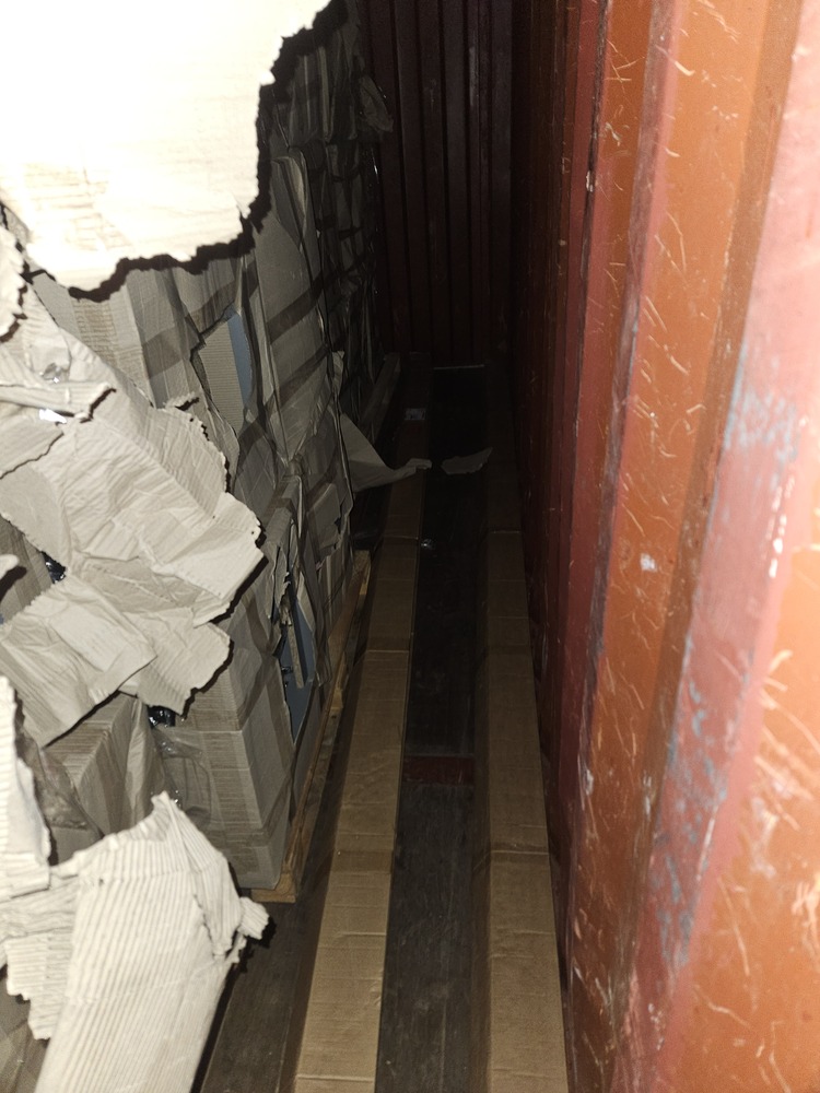 iBidOnStorage.co.uk Spaces & Places Ltd Auction 17037619443472