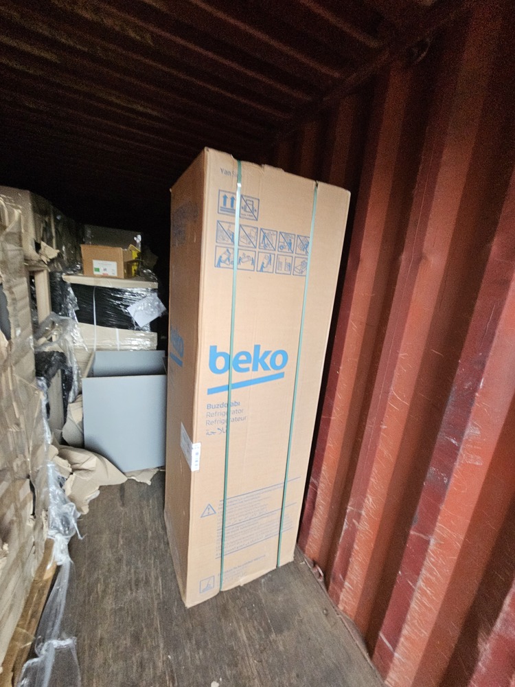 iBidOnStorage.co.uk Spaces & Places Ltd Auction 17037619443472