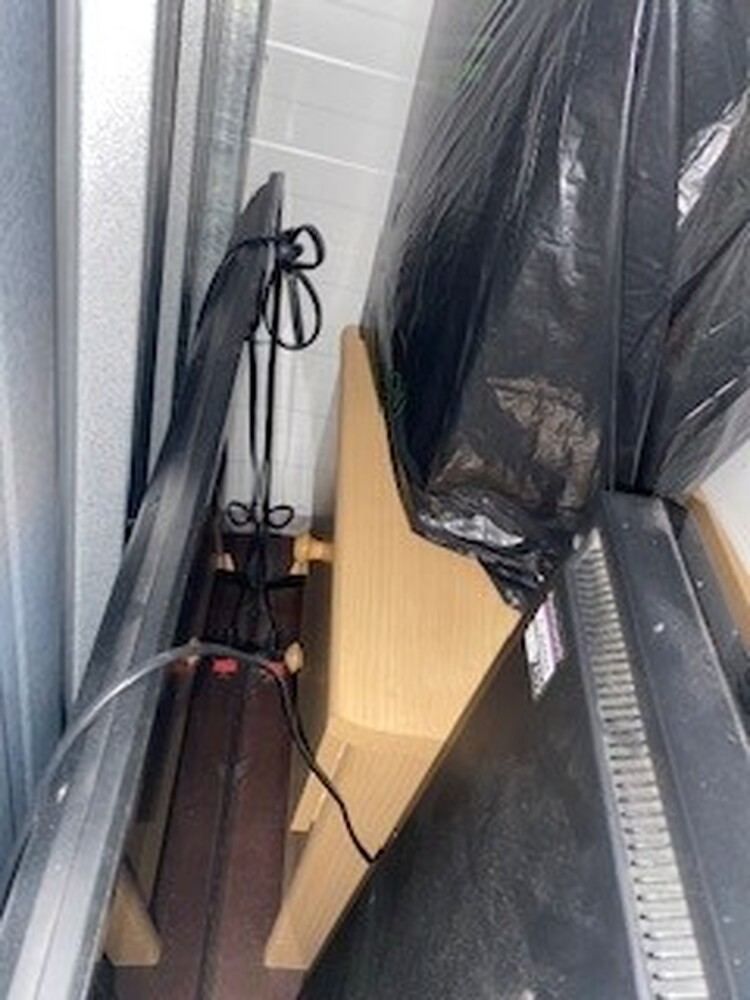 iBidOnStorage.co.uk Storage Vault Auction 17037727804561