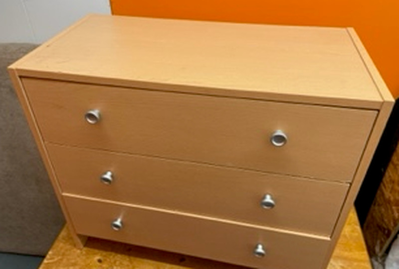 iBidOnStorage.co.uk LoknStore Auction 17042750109780