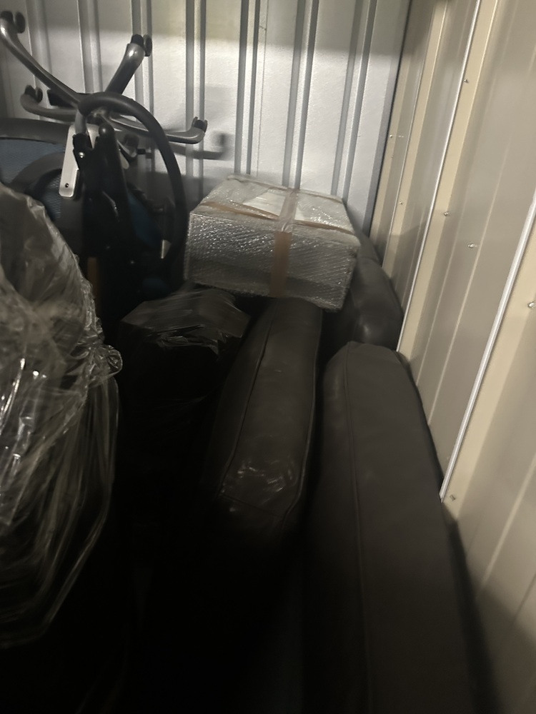 iBidOnStorage.co.uk Storage King Auction 17044474072125