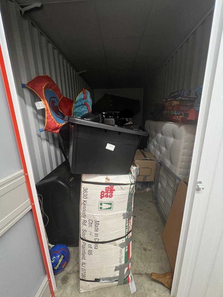 iBidOnStorage.co.uk The Storage Team Auction 17049804334727