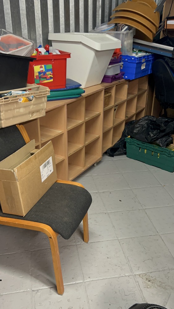 iBidOnStorage.co.uk Access Self Storage Auction 17054038544981