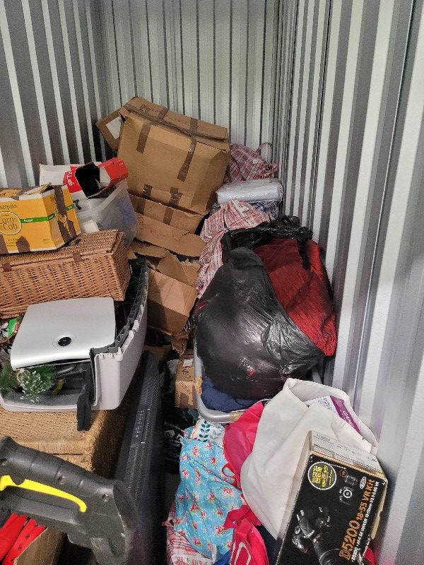 iBidOnStorage.co.uk StorageMart Auction 16293864423885