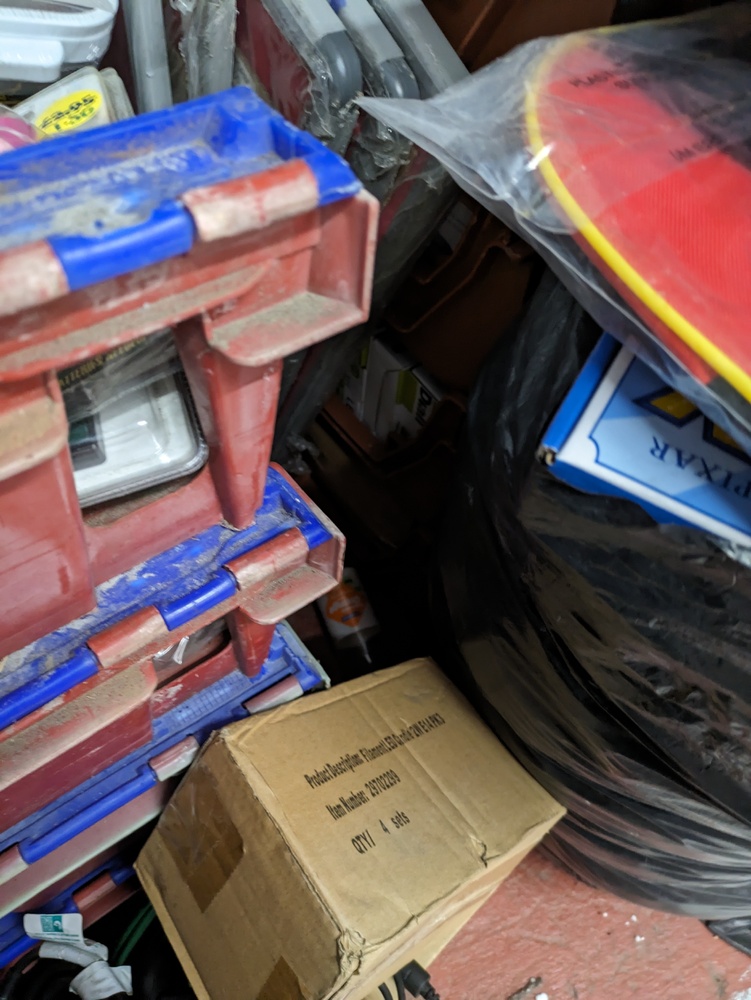 iBidOnStorage.co.uk Storage King Auction 17055917451874