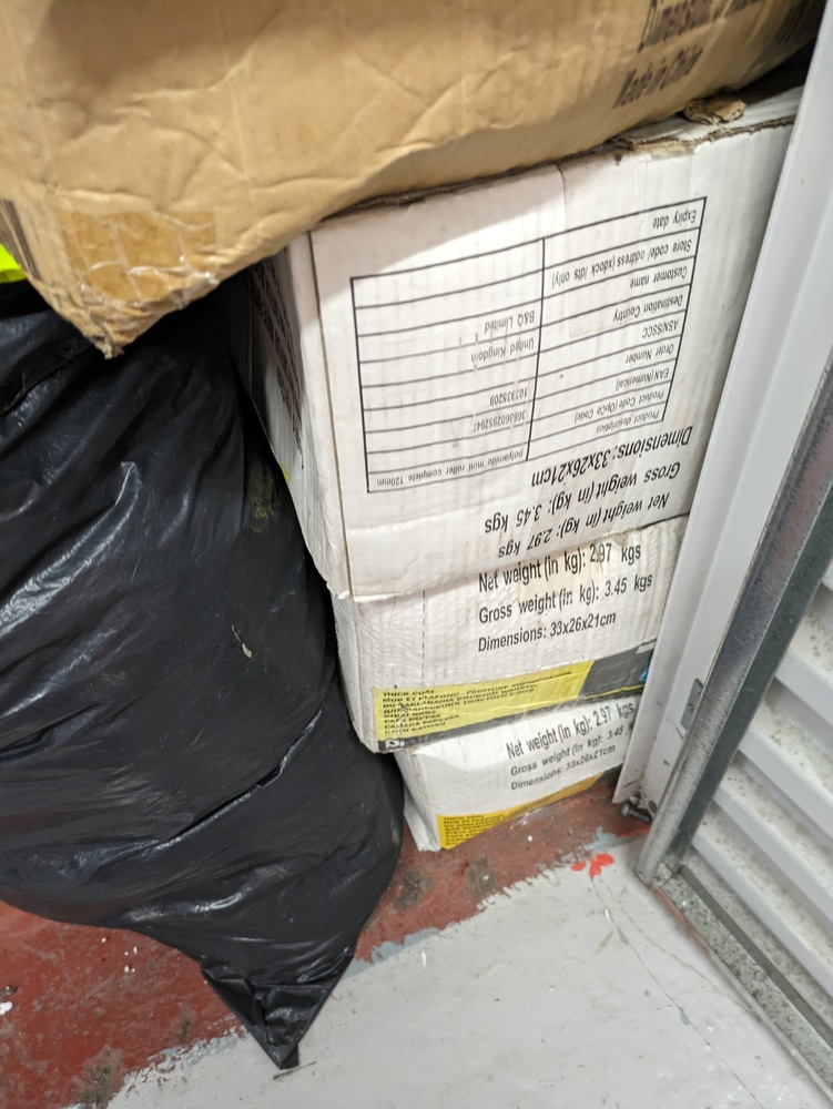 iBidOnStorage.co.uk Storage King Auction 17055917451874