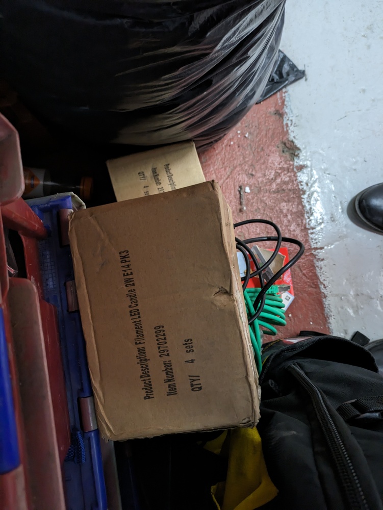 iBidOnStorage.co.uk Storage King Auction 17055917451874