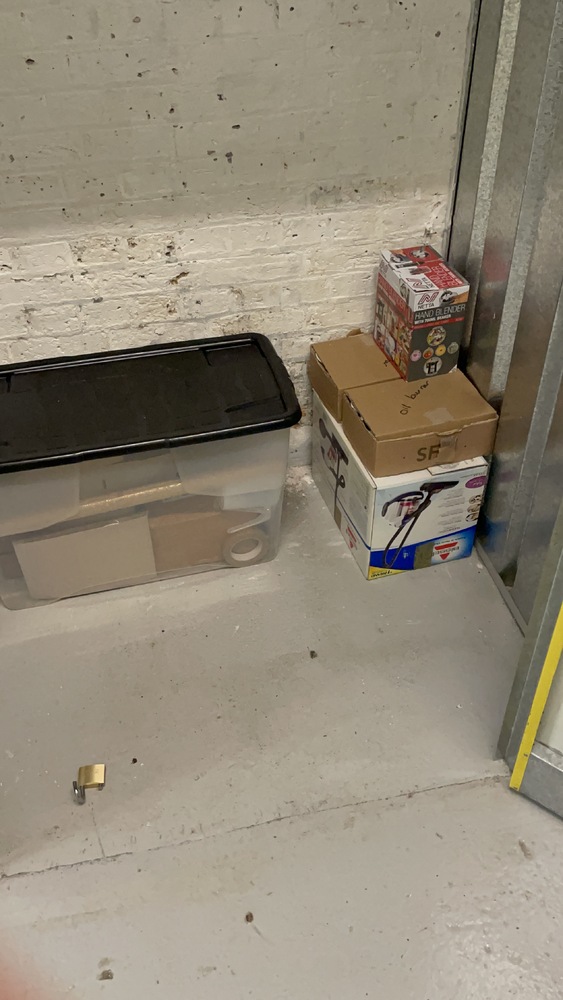 iBidOnStorage.co.uk Access Self Storage Auction 17060086232330