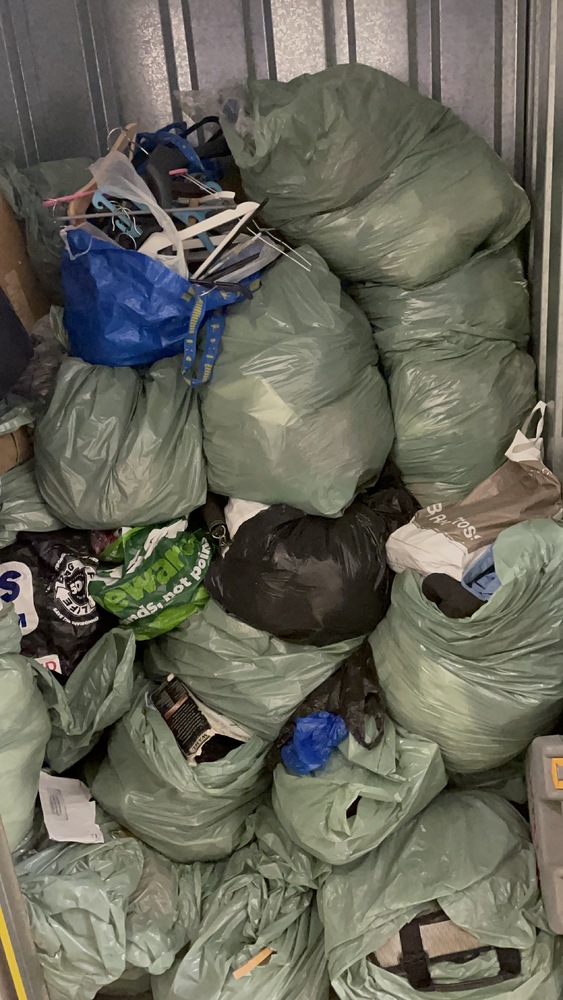 iBidOnStorage.co.uk Access Self Storage Auction 17060089854341