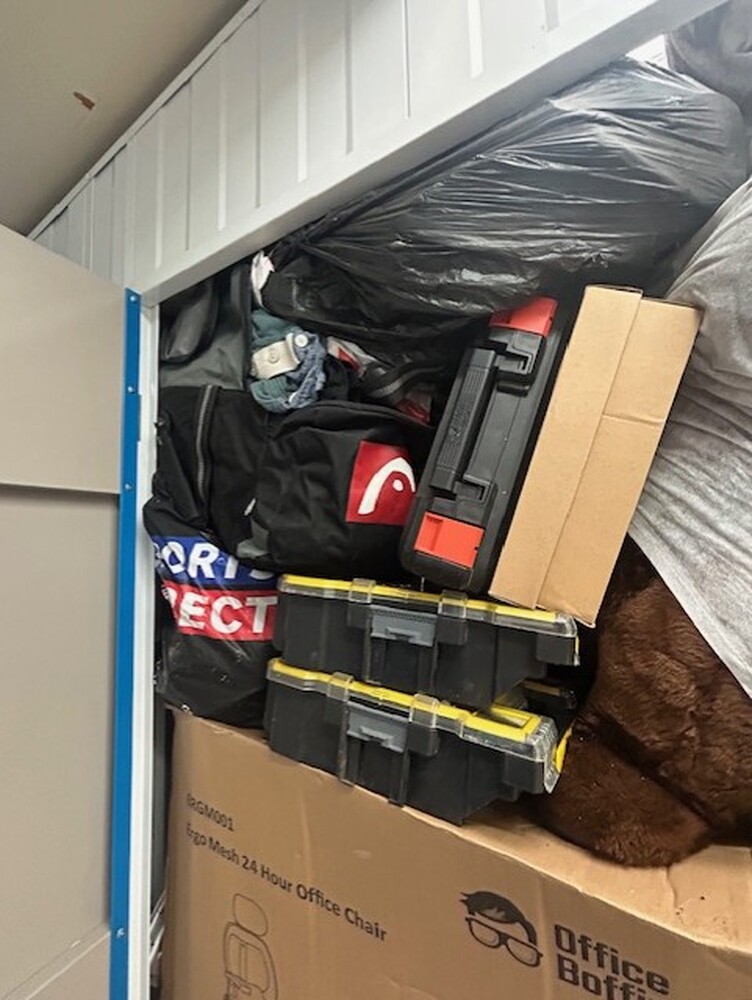 iBidOnStorage.co.uk StorageMart Auction 17083443016731