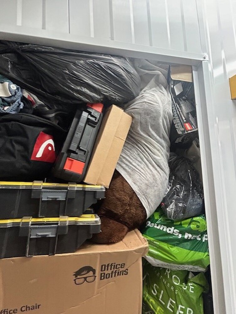 iBidOnStorage.co.uk StorageMart Auction 17083443016731