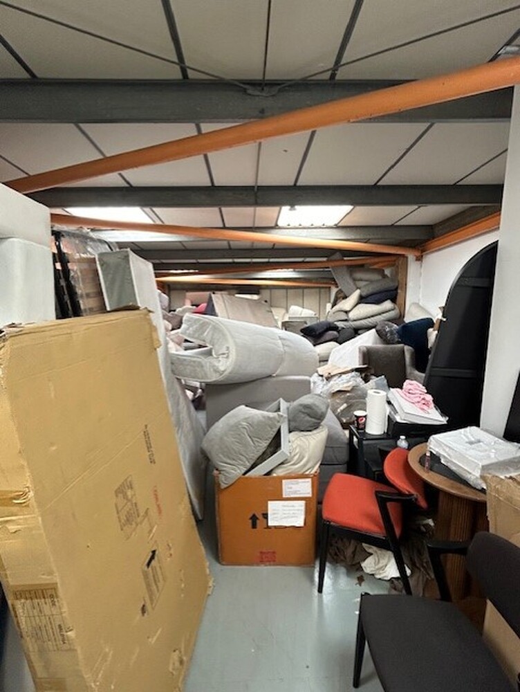 iBidOnStorage.co.uk StorageMart Auction 17084345968805