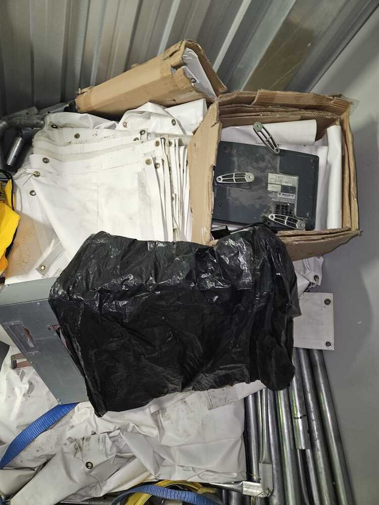 iBidOnStorage.co.uk The Storage Team Widnes Auction 17105240165713