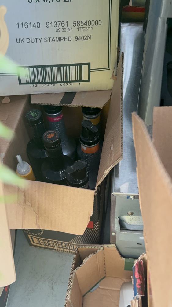 iBidOnStorage.co.uk Access Self Storage Auction 17114695032641