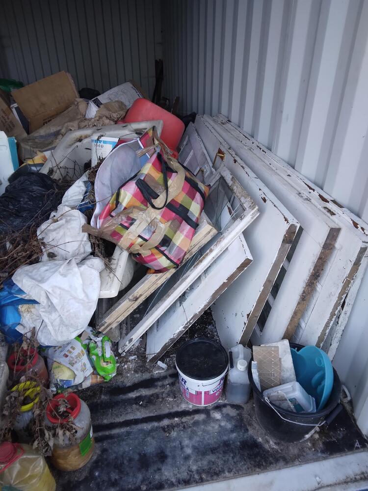 iBidOnStorage.co.uk Now Storage Auction 17133595361736