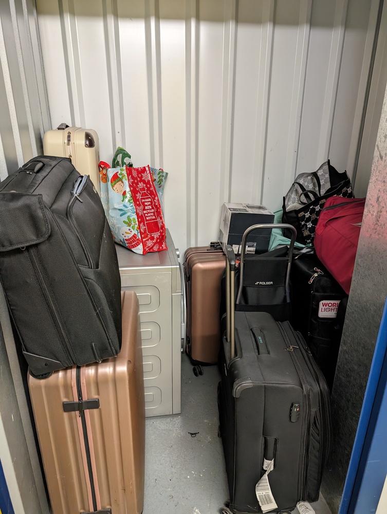 iBidOnStorage.co.uk - Storage King Auction - 17175094106420