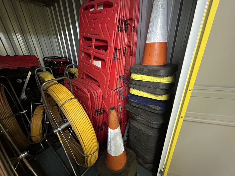 iBidOnStorage.co.uk Storage Vault Auction 17183621163590