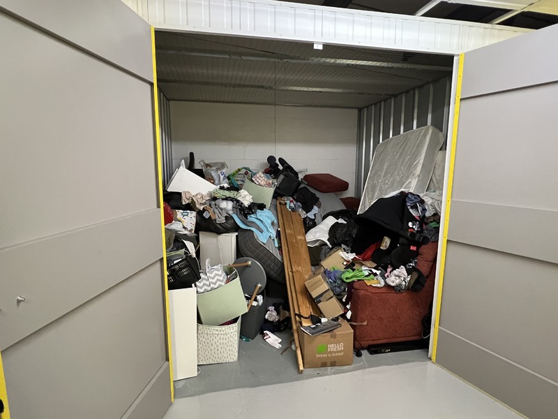 iBidOnStorage.co.uk StorageMart Auction 17187909829926