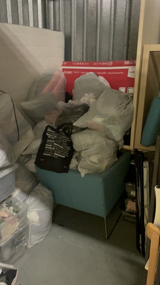 iBidOnStorage.co.uk Access Self Storage Auction 17194858121788